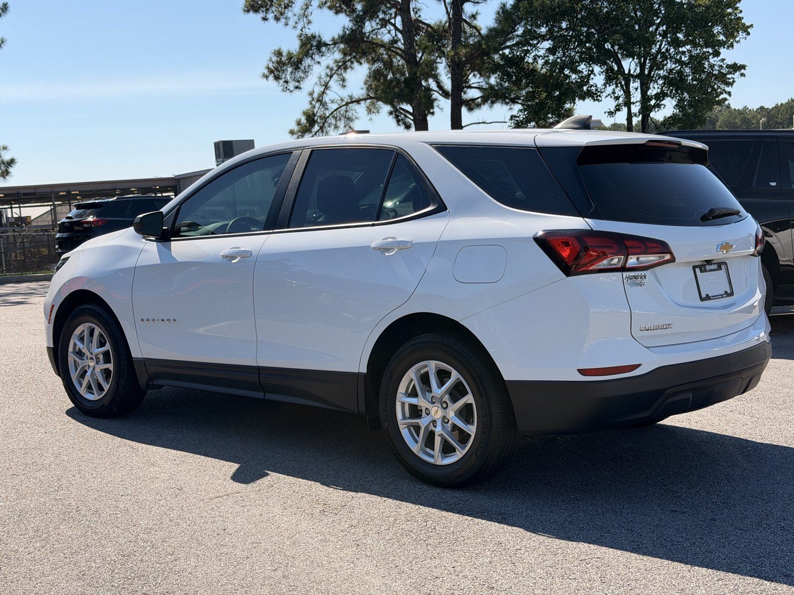 Used 2022 Chevrolet Equinox LS FWD image 10