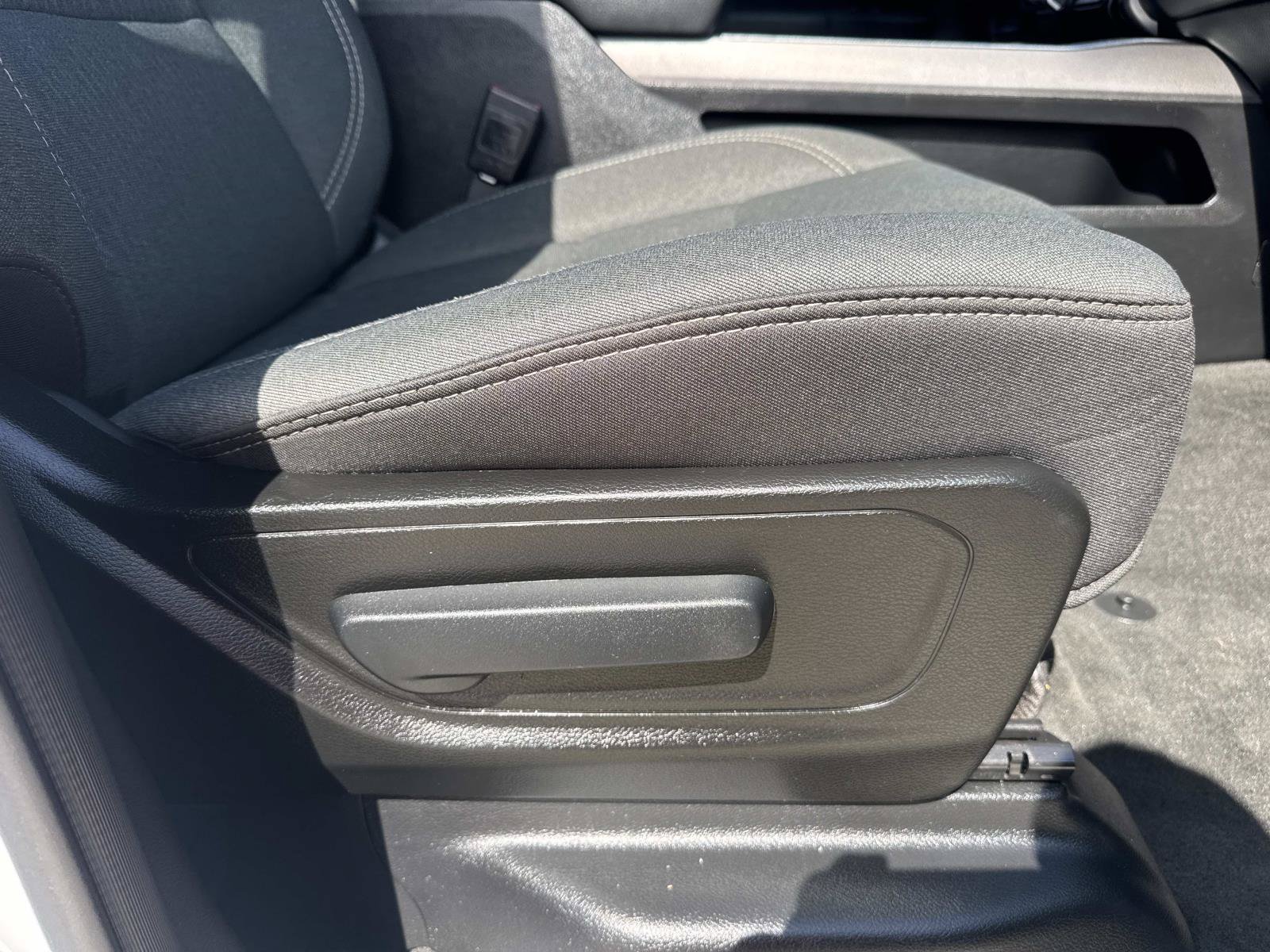 Used 2024 RAM 1500 Big Horn AWD/4WD image 12