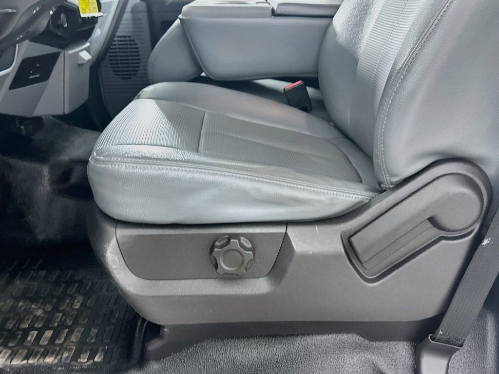 Used 2016 Ford F250 XL w/ Power Equipment Group AWD/4WD image 17
