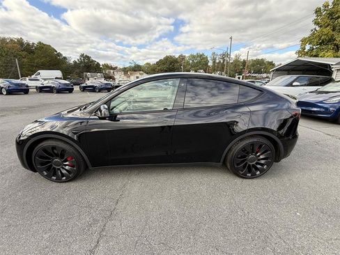 Used 2022 Tesla Model Y Performance AWD/4WD image 2