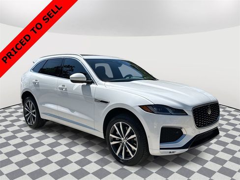 Used 2026 Jaguar F-PACE R-Dynamic S image 6