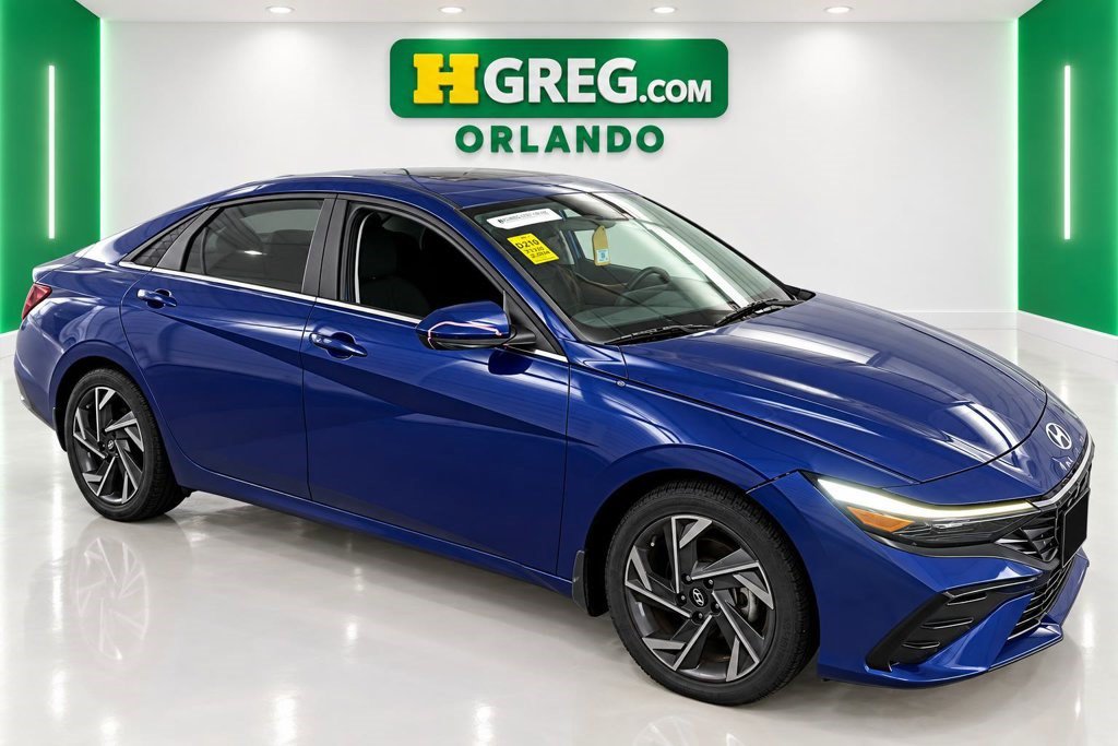 Used 2024 Hyundai Elantra SEL w/ Convenience Package FWD image 4