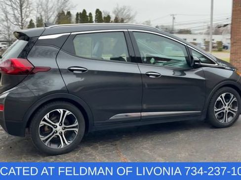 Used 2020 Chevrolet Bolt Premier w/ Infotainment Package image 8