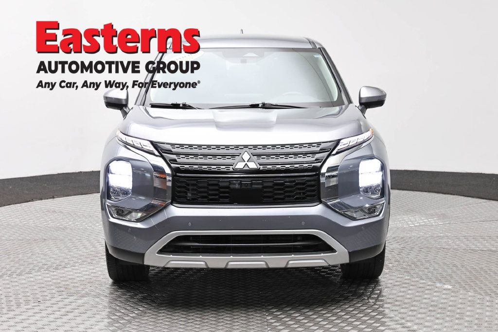 Used 2024 Mitsubishi Outlander SE FWD image 4