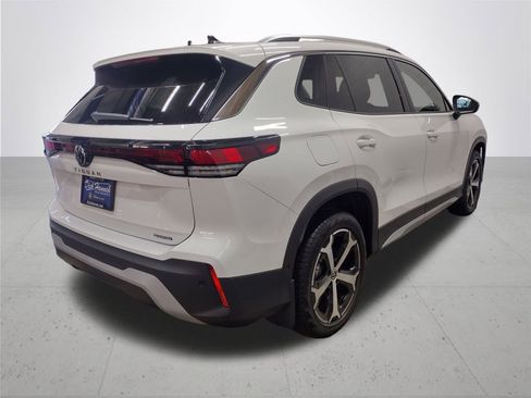 New 2026 Volkswagen Tiguan SE image 12