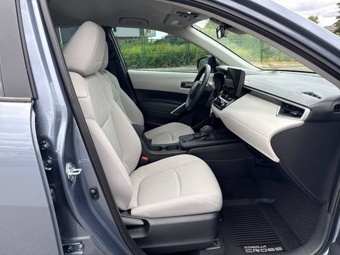 Used 2026 Toyota Corolla Cross L AWD/4WD image 10