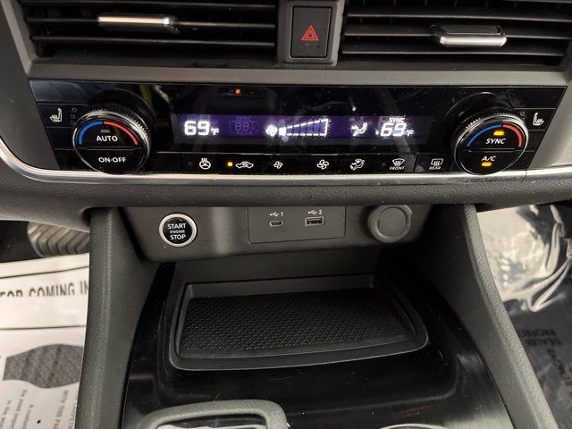 Used 2023 Nissan Rogue SV w/ SV Premium B Package FWD image 28