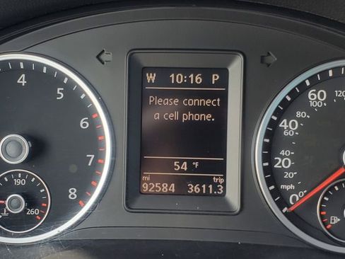 Used 2017 Volkswagen Tiguan Wolfsburg Edition image 12