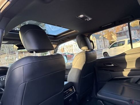 Used 2025 Lexus GX 550 image 13