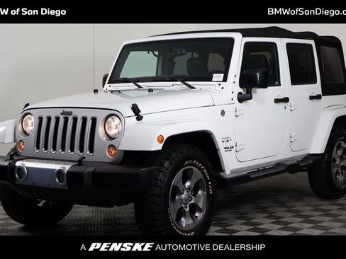 Used 2016 Jeep Wrangler Unlimited Sahara w/ Dual Top Group AWD/4WD image 1