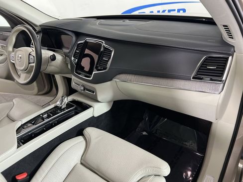 Used 2023 Volvo XC90 B6 Ultimate AWD/4WD image 31