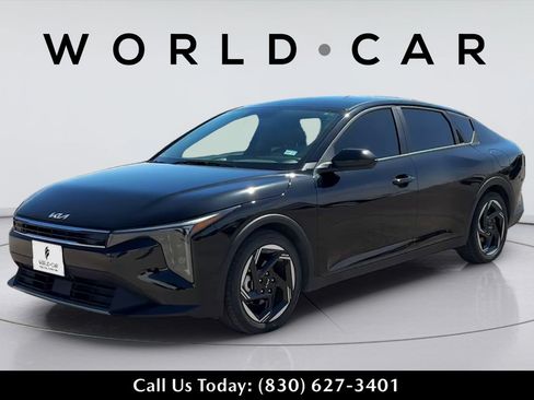 Certified 2025 Kia K4 EX FWD image 7