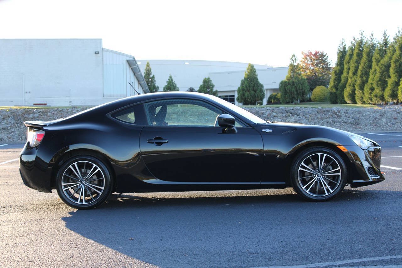Used 2014 Scion FR-S RWD image 7