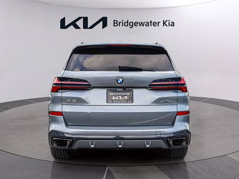 Used 2024 BMW X5 xDrive40i w/ M Sport Package AWD/4WD image 5