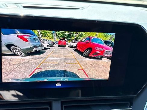 Certified 2024 Chevrolet Trax RS w/ Sunroof Package FWD image 16