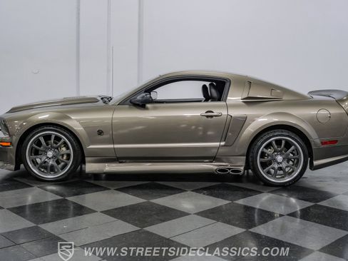 Used 2005 Ford Mustang GT image 2