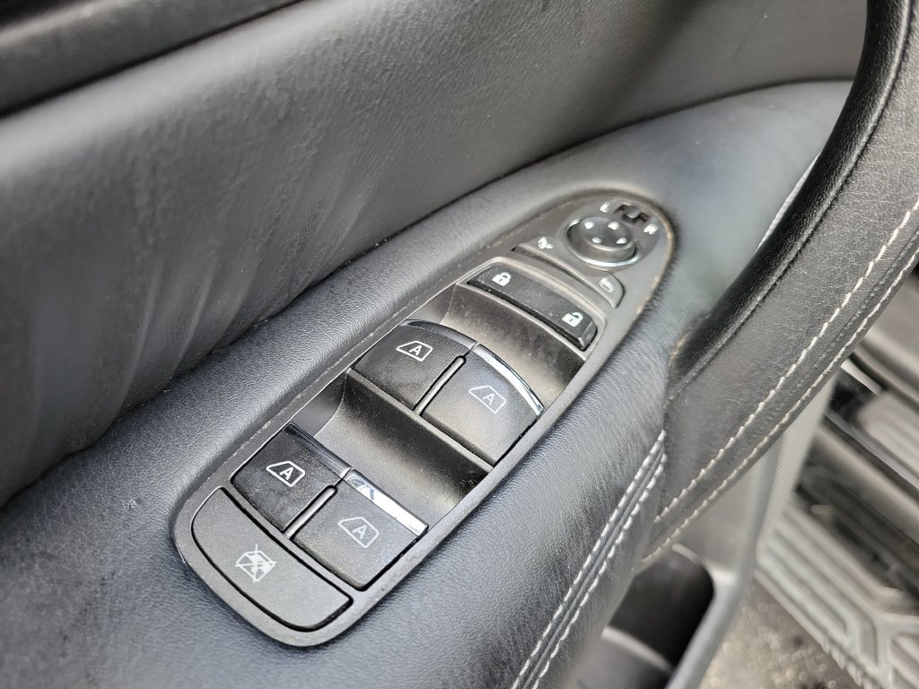 Used 2019 Nissan Armada Platinum RWD image 25
