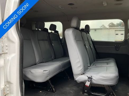 Used 2018 Ford Transit 150 XL image 3