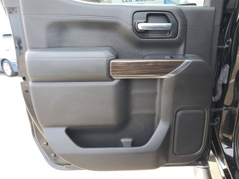 Used 2020 Chevrolet Silverado 1500 LT Trail Boss w/ Midnight Edition image 14