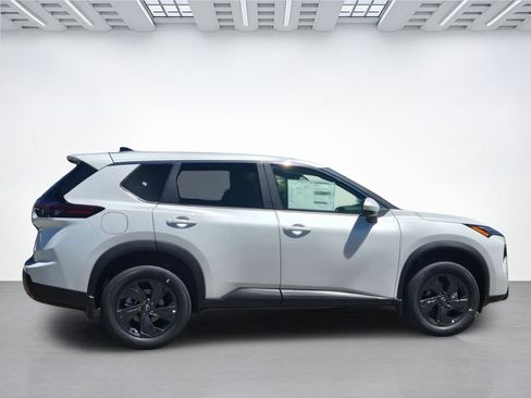New 2026 Nissan Rogue SV AWD/4WD image 3