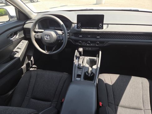 Used 2023 Honda Accord EX image 22