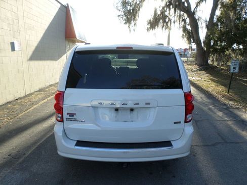 Used 2012 Dodge Grand Caravan SXT image 6