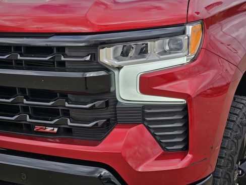 Used 2024 Chevrolet Silverado 1500 LT Trail Boss w/ LT Trail Boss Premium Package image 11