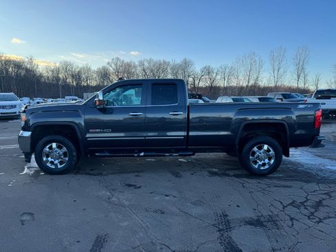 Used 2015 GMC Sierra 2500 SLE image 2