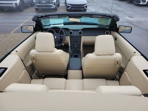 Used 2006 Ford Mustang Premium image 8