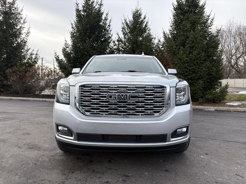 Used 2019 GMC Yukon XL Denali w/ Denali Ultimate Package image 12