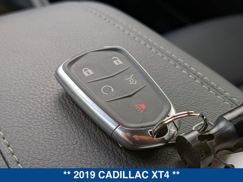 Used 2019 Cadillac XT4 Premium Luxury FWD image 35