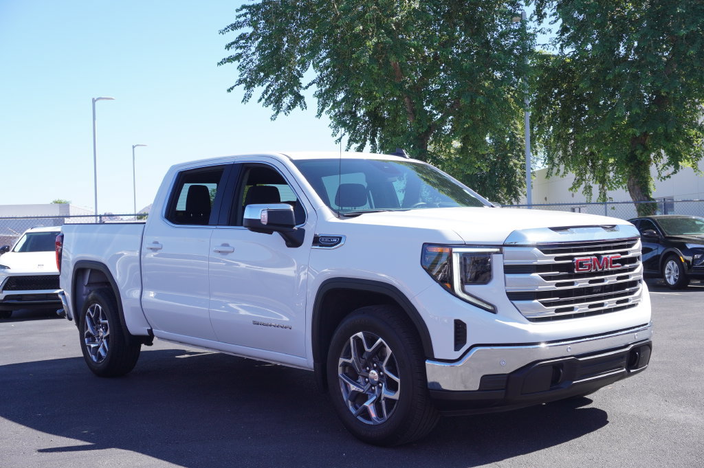 Certified 2026 GMC Sierra 1500 SLE w/ Preferred Package RWD image 8