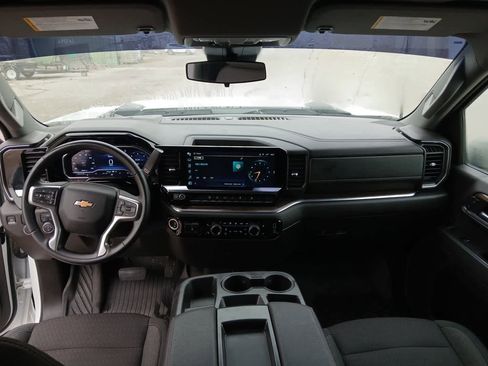 Used 2024 Chevrolet Silverado 2500 LT image 21