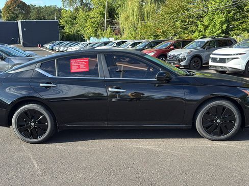 Certified 2022 Nissan Altima 2.5 SV image 25