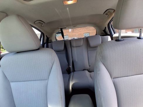 Used 2016 Honda HR-V EX image 11