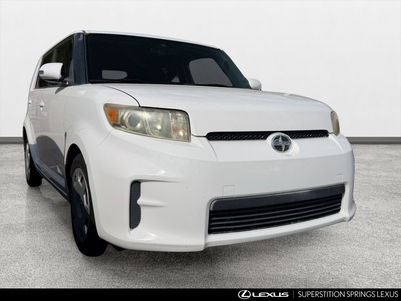 Used 2012 Scion xB FWD image 2
