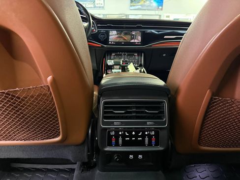 Used 2021 Audi Q8 Premium Plus w/ Premium Plus Package AWD/4WD image 31