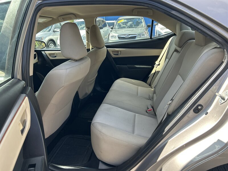 Used 2015 Toyota Corolla LE FWD image 8