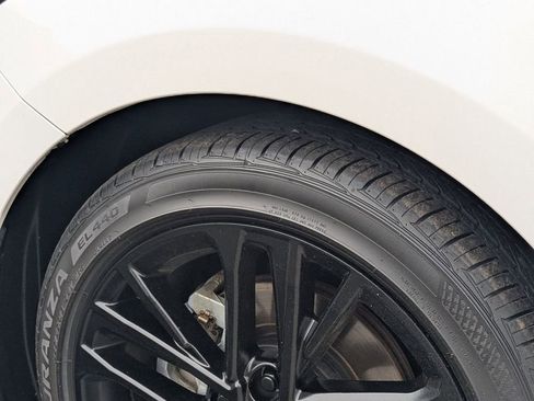 Used 2025 Toyota Camry SE image 30