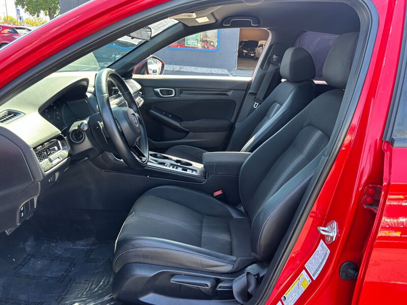Used 2023 Honda Civic Sport image 11