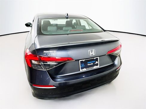 Used 2022 Honda Civic LX image 6