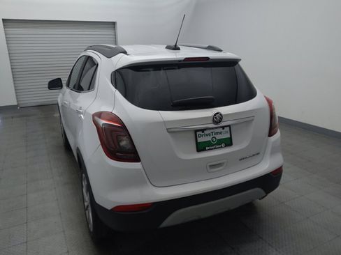Used 2020 Buick Encore Preferred FWD image 6