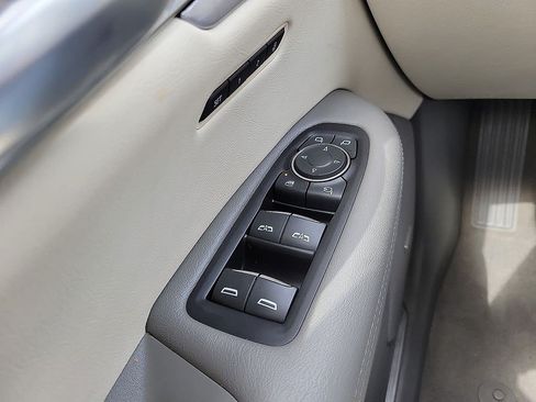 Certified 2023 Cadillac XT5 Premium Luxury AWD/4WD image 13