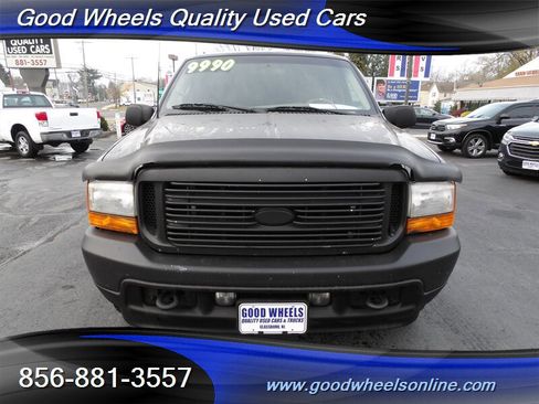 Used 2001 Ford F250 Lariat image 2