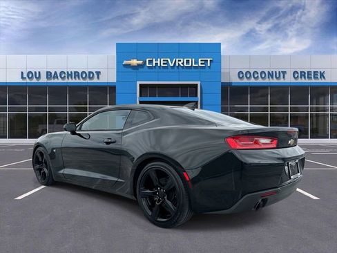 Used 2018 Chevrolet Camaro LT RWD image 6
