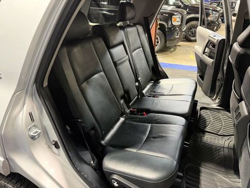Used 2010 Toyota 4Runner Limited image 26