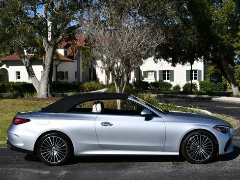 Used 2024 Mercedes-Benz CLE 450 4MATIC Cabriolet image 46