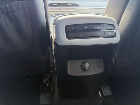 Used 2022 Hyundai Palisade SE image 23