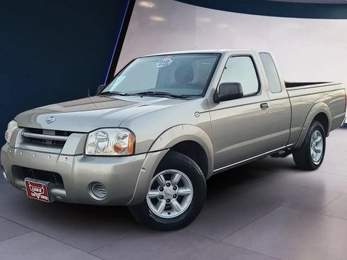 Used 2001 Nissan Frontier XE RWD image 1
