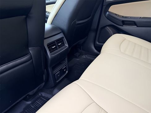 Used 2020 Ford Edge SEL w/ Convenience Package image 31